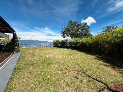 Casa de 4 alcobas en arriendo en Transversal De La Montaña, Envigado, 420 m² · foto 15 de 20