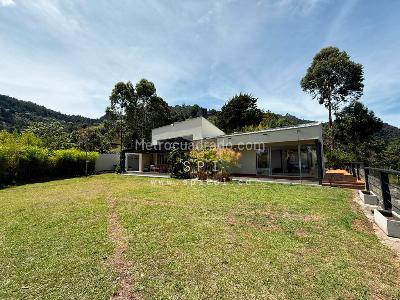 Casa de 4 alcobas en arriendo en Transversal De La Montaña, Envigado, 420 m² · foto 18 de 20
