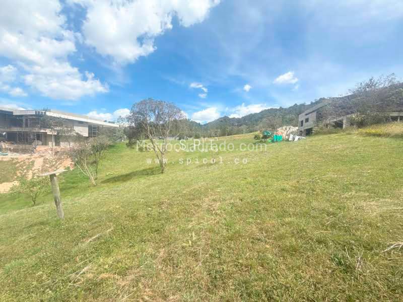 Lote en Venta, Alto De Las Palmas, Envigado - Más
