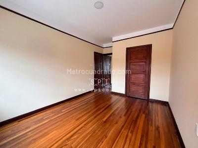Casa de 5 alcobas en venta en Divino Niño, Bogotá, 250 m² · foto 8 de 20