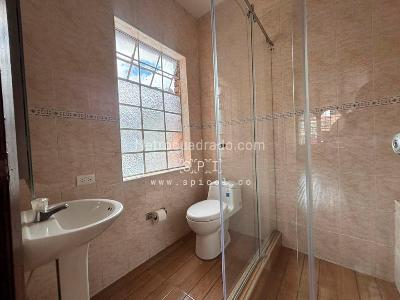 Casa de 5 alcobas en venta en Divino Niño, Bogotá, 250 m² · foto 16 de 20