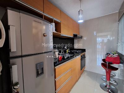 Apartamento en venta en Mazuren, Bogotá · foto 3 de 13