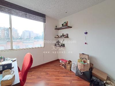 Apartamento en venta en Mazuren, Bogotá · foto 6 de 13