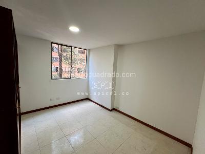 Apartamento de 3 alcobas en arriendo en Los Balsos, Medellín, 117 m² · foto 11 de 20