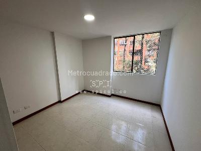 Apartamento de 3 alcobas en arriendo en Los Balsos, Medellín, 117 m² · foto 12 de 20