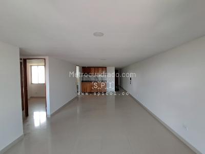 Apartamento de 2 alcobas en arriendo en San Antonio, Rionegro, 70 m² · foto 2 de 9
