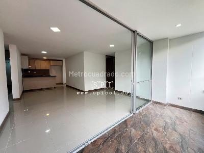 Apartamento de 3 alcobas en arriendo en El Señorial, Envigado, 80 m² · foto 2 de 19