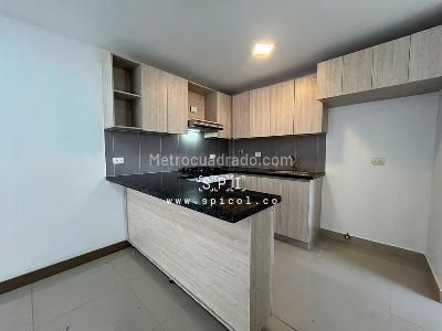 Apartamento de 3 alcobas en arriendo en El Señorial, Envigado, 80 m² · foto 4 de 19