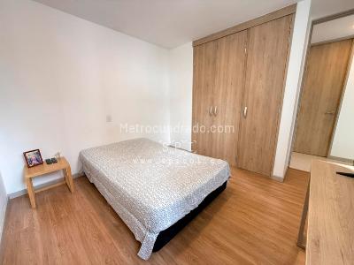 Apartamento de 3 alcobas en arriendo en La Calera, Medellín, 137 m² · foto 16 de 20
