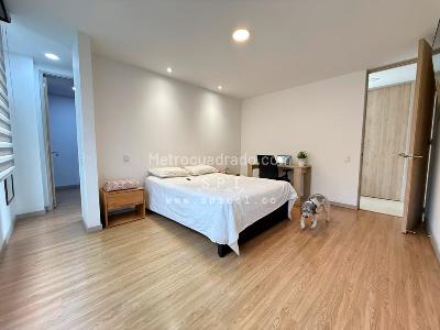 Apartamento de 3 alcobas en arriendo en La Calera, Medellín, 137 m² · foto 20 de 20