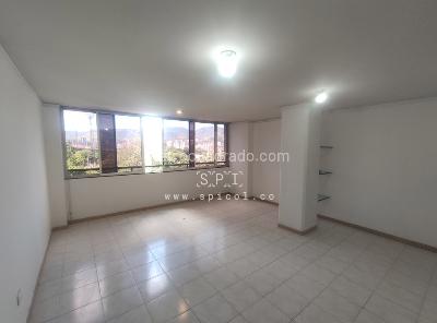 Apartamento de 3 alcobas en arriendo en Estadio Laureles, Medellín, 98 m² · foto 4 de 17