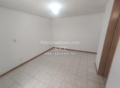 Apartamento de 3 alcobas en arriendo en Estadio Laureles, Medellín, 98 m² · foto 8 de 17