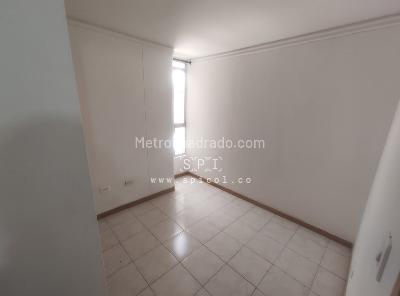 Apartamento de 3 alcobas en arriendo en Estadio Laureles, Medellín, 98 m² · foto 9 de 17