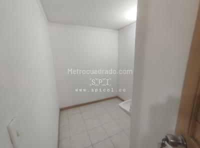 Apartamento de 3 alcobas en arriendo en Estadio Laureles, Medellín, 98 m² · foto 16 de 17