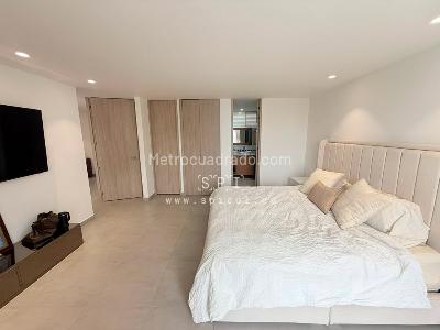 Apartamento de 2 alcobas en venta en El Tesoro, Medellín, 150 m² · foto 11 de 16