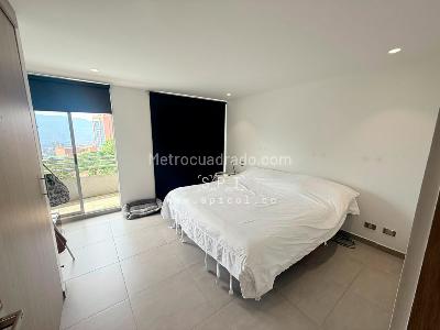 Apartamento de 2 alcobas en venta en El Tesoro, Medellín, 150 m² · foto 12 de 16