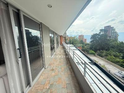 Apartamento de 2 alcobas en venta en El Tesoro, Medellín, 150 m² · foto 14 de 16