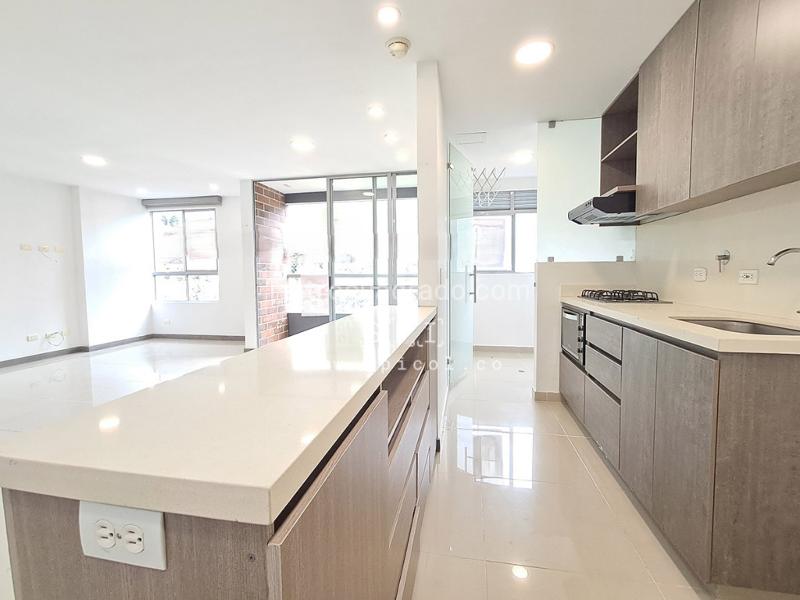 Apartamento en Arriendo, Camino Verde, Envigado