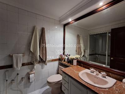 Apartamento de 4 alcobas en venta en La Calleja, Bogotá, 230 m² · foto 17 de 20