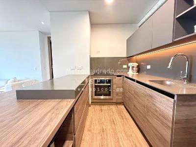 Apartamento de 2 alcobas en arriendo en Los Balsos, Medellín, 94 m² · foto 5 de 20