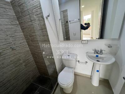 Apartamento en venta en La Almeria, Medellín · foto 6 de 14