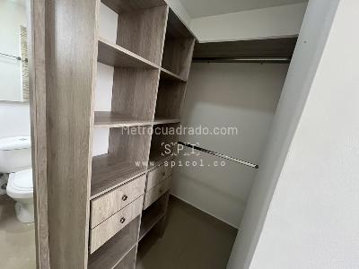 Apartamento en venta en La Almeria, Medellín · foto 8 de 14
