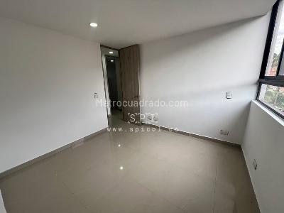 Apartamento en venta en La Almeria, Medellín · foto 10 de 14