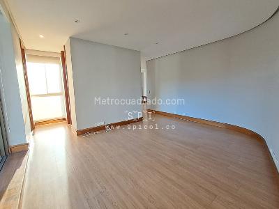 Apartamento de 2 alcobas en arriendo en El Castillo, Medellín, 180 m² · foto 15 de 20