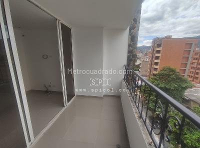 Apartamento de 3 alcobas en arriendo en Estadio Laureles, Medellín, 86 m² · foto 3 de 20