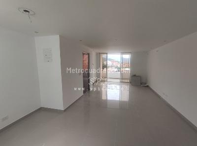 Apartamento de 3 alcobas en arriendo en Estadio Laureles, Medellín, 86 m² · foto 8 de 20