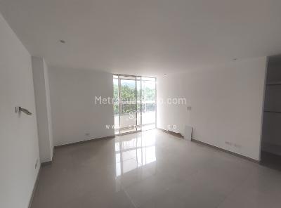 Apartamento de 3 alcobas en arriendo en Estadio Laureles, Medellín, 86 m² · foto 9 de 20