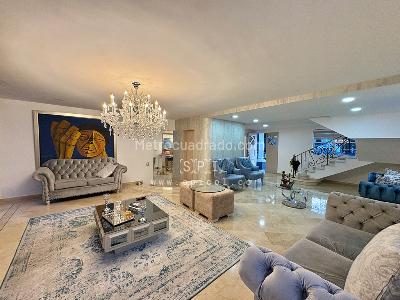 Casa de 4 alcobas en venta en El Tesoro, Medellín, 450 m² · foto 4 de 20