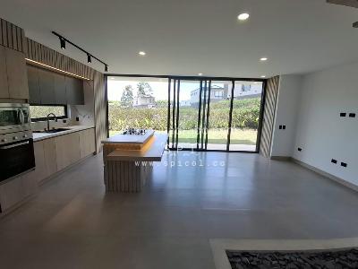 Casa de 3 alcobas en venta en Llanogrande, Rionegro, 181 m² · foto 5 de 20