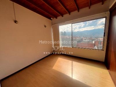Casa de 3 alcobas en venta en Altos Del Poblado, Medellín, 200 m² · foto 10 de 19