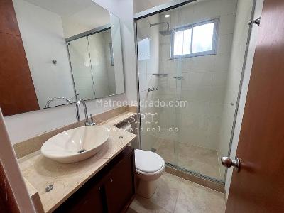 Casa de 3 alcobas en venta en Altos Del Poblado, Medellín, 200 m² · foto 16 de 19