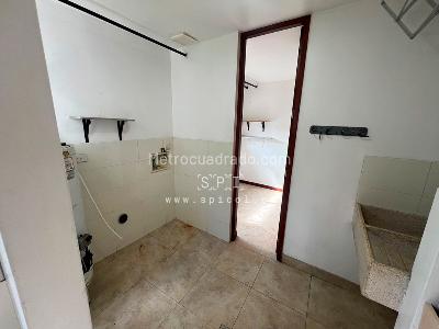 Casa de 3 alcobas en venta en Altos Del Poblado, Medellín, 200 m² · foto 6 de 19