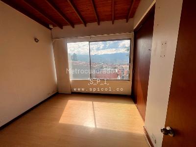 Casa de 3 alcobas en venta en Altos Del Poblado, Medellín, 200 m² · foto 9 de 19