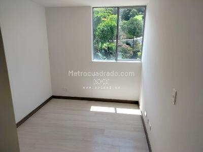 Apartamento de 3 alcobas en arriendo en Camino Verde, Envigado, 70 m² · foto 14 de 16