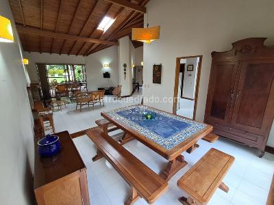 Casa de 5 alcobas en arriendo en Gualanday, Rionegro, 290 m² · foto 2 de 20