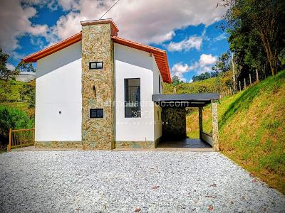 Casa de 3 alcobas en arriendo en El Tablazo, Rionegro, 145 m² · foto 14 de 15