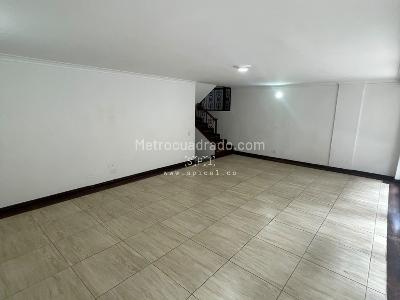 Casa de 5 alcobas en arriendo en Loma De Los Balsos, Medellín, 330 m² · foto 6 de 20