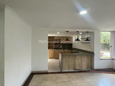 Casa de 5 alcobas en arriendo en Loma De Los Balsos, Medellín, 330 m² · foto 20 de 20