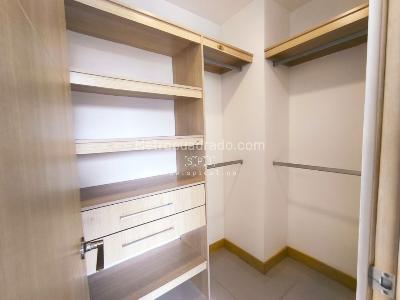 Apartamento de 3 alcobas en arriendo en Loma De Los Balsos, Medellín, 100 m² · foto 15 de 19