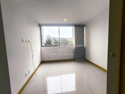 Apartamento de 3 alcobas en arriendo en Loma De Los Balsos, Medellín, 100 m² · foto 16 de 19
