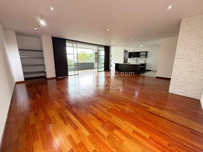Apartamento de 3 alcobas en venta en El Poblado, Medellín, 250 m² · foto 14 de 20