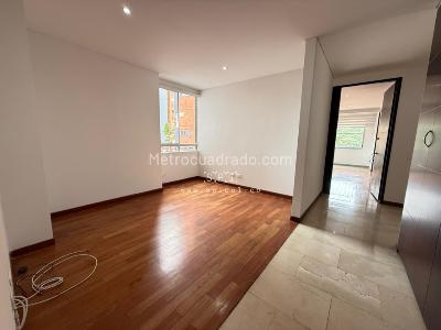 Apartamento de 3 alcobas en venta en El Poblado, Medellín, 250 m² · foto 15 de 20