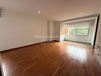 Apartamento de 3 alcobas en venta en El Poblado, Medellín, 250 m² · foto 20 de 20