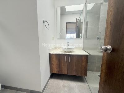 Casa de 3 alcobas en venta en Alto De Palmas, Envigado, 360 m² · foto 5 de 17
