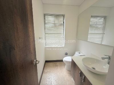 Casa de 3 alcobas en venta en Alto De Palmas, Envigado, 360 m² · foto 7 de 17