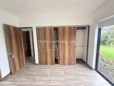 Casa de 3 alcobas en venta en Alto De Palmas, Envigado, 360 m² · foto 15 de 17